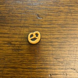 Pretzel Jibbitz - Brand New
